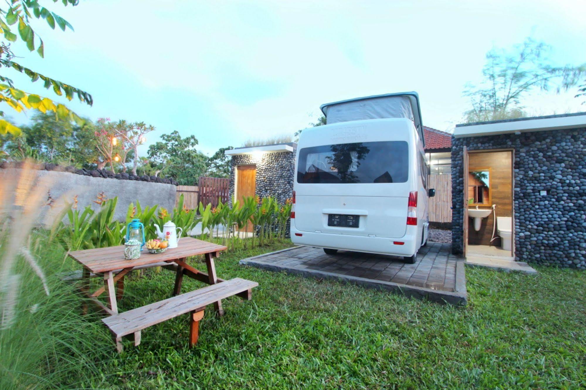 The Kirana Ungasan Villa Jimbaran Exterior foto