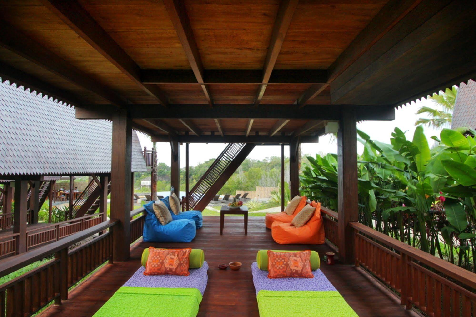 The Kirana Ungasan Villa Jimbaran Exterior foto