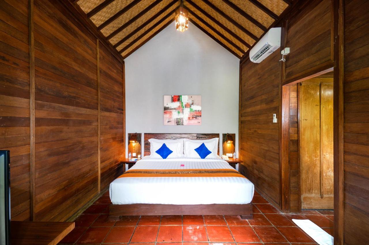 The Kirana Ungasan Villa Jimbaran Exterior foto