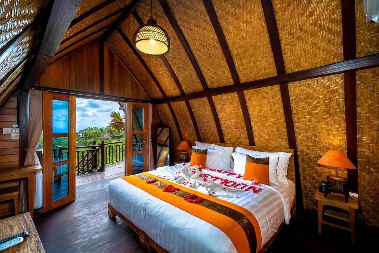 The Kirana Ungasan Villa Jimbaran Exterior foto